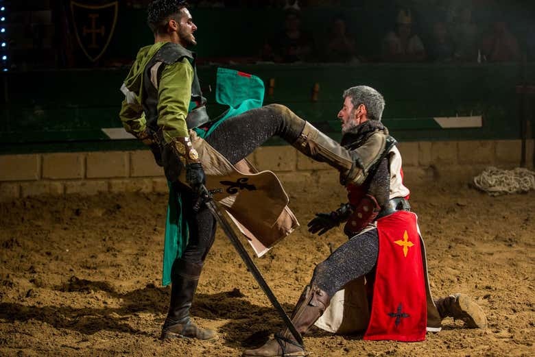 Cena con espectáculo en Magic Robin Hood - Entradas Alicante