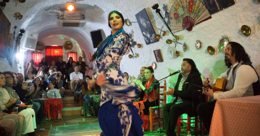 Cuevas los Tarantos: Espectáculo Flamenco