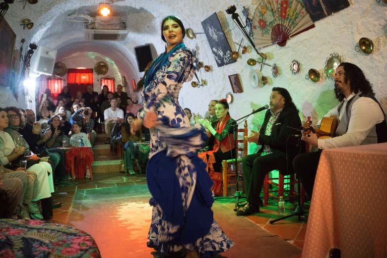 Cuevas Los Tarantos: espectáculo flamenco en Granada