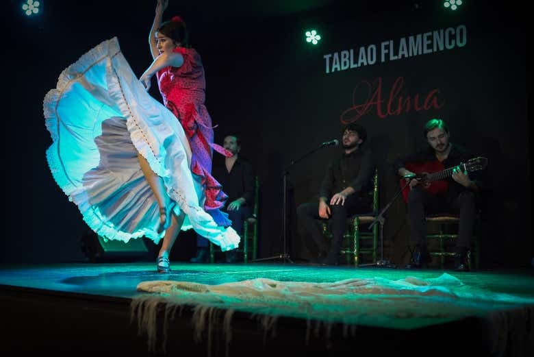 Espectáculo flamenco en el tablao Alma
